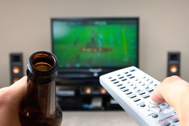 men in the top quarter of tv watchers those who watched for 20 hours or more had a 44 per cent lower sperm count than those who watched least men in the top quarter of tv watchers those who watched for 20 hours or more had a 44 per cent lower sperm count than those who watched least