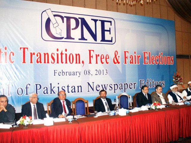 speakers present at the stage of cpne seminar photo online speakers present at the stage of cpne seminar photo online