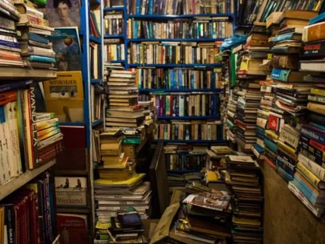 amaanullah khan a passionate reader set up a small scale hut shaped book stall at tariq road approximately eight or nine years ago photo faiza virani sania nathani amaanullah khan a passionate reader set up a small scale hut shaped book stall at tariq road approximately eight or nine years ago photo faiza virani sania nathani