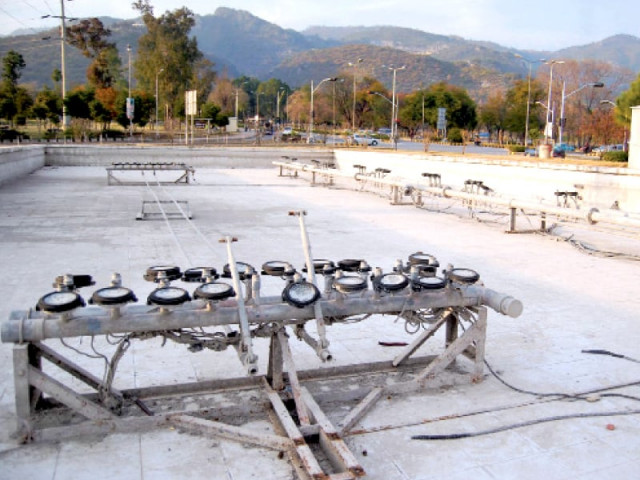 the f 7 fountain a few day after it became operational left the same fountain pictured on tuesday photo muhammad javaid express the f 7 fountain a few day after it became operational left the same fountain pictured on tuesday photo muhammad javaid express
