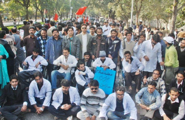 yda office bearers said their hunger strike had entered its 10th day but the punjab government hadn t paid any heed to their demands photo nni yda office bearers said their hunger strike had entered its 10th day but the punjab government hadn t paid any heed to their demands photo nni