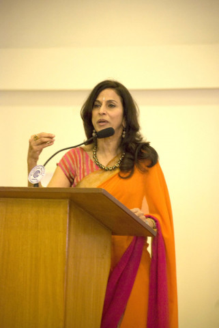 shobhaa de at klf 2012 photo ayesha mir express file shobhaa de at klf 2012 photo ayesha mir express file