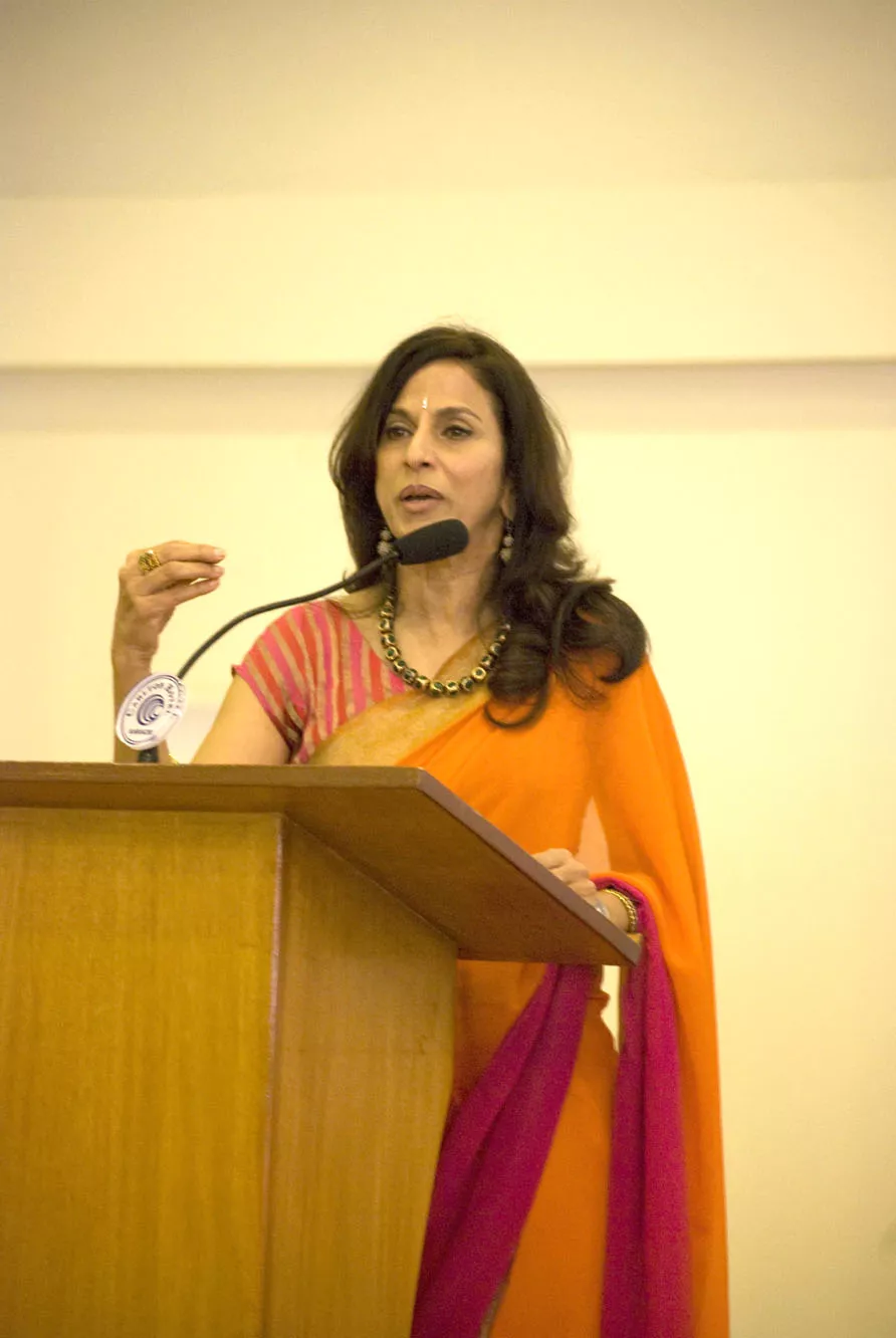 shobhaa de at klf 2012 photo ayesha mir express file shobhaa de at klf 2012 photo ayesha mir express file