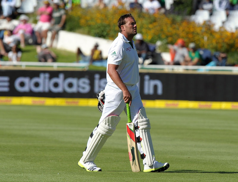 kallis was given out caught at short leg off spinner saeed ajmal by umpire steve davis photo afp