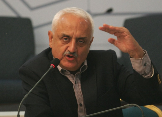 kanak mani dixit photo express