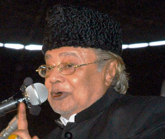a photo showing allama talib jauhari speaking during a muharram gathering photo express a photo showing allama talib jauhari speaking during a muharram gathering photo express