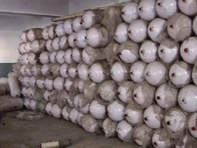 seven groups had imported 59 consignments of cng kits and cylinders despite the restriction and now a summary was being tabled before the ecc for clearance of the cargo photo file