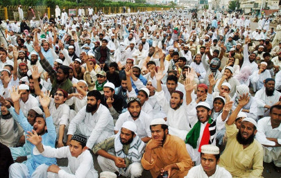 firing on aswj rally in quetta injures eight firing on aswj rally in quetta injures eight