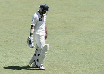 pakistan forced to follow on after abott heroics