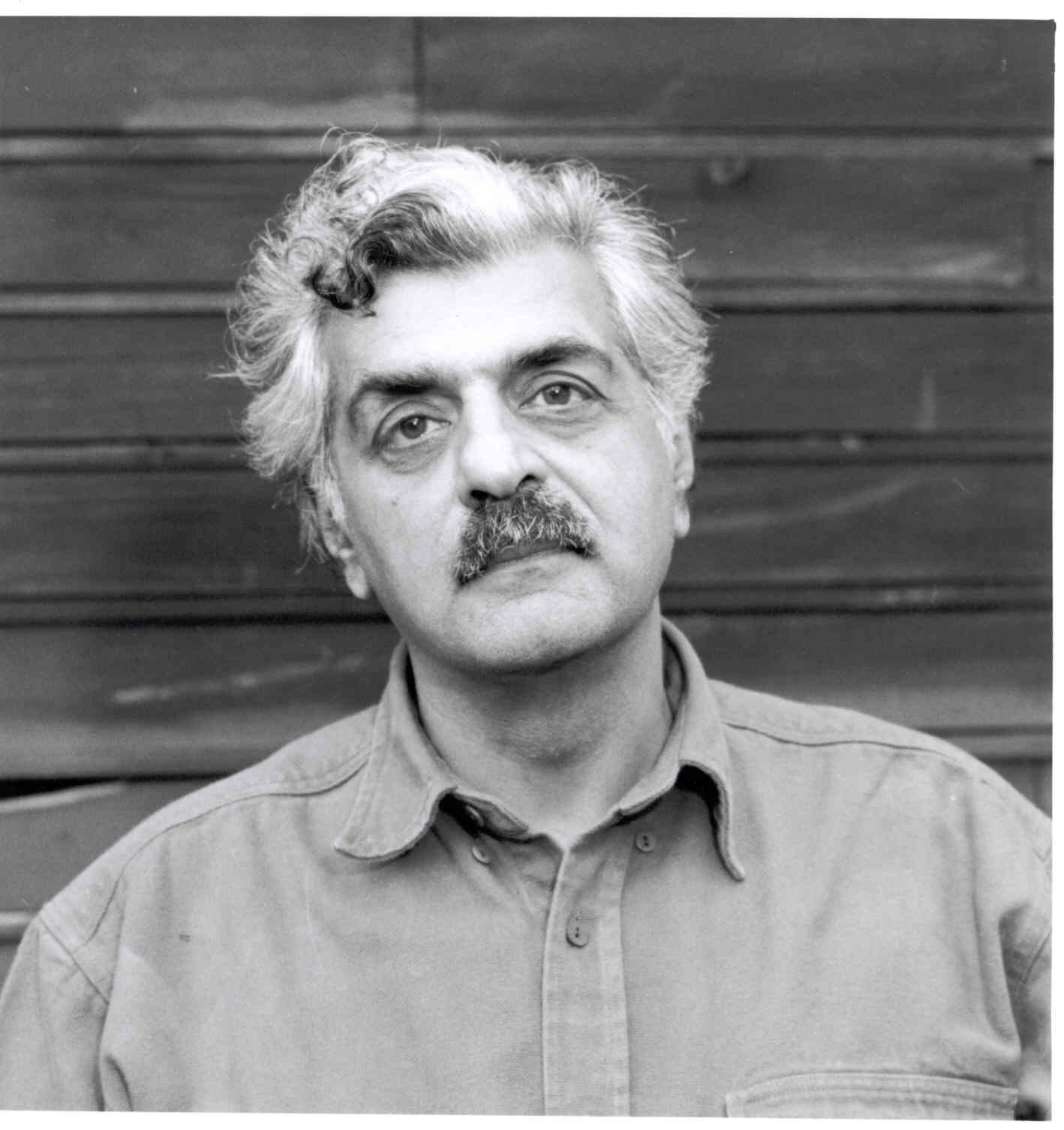 acclaimed writer and historian tariq ali photo publicity