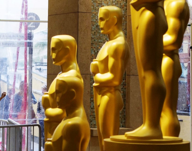 oscars statues displayed on the red carpet during preparations for the 85th academy awards in hollywood california february 23 2013 photo reuters oscars statues displayed on the red carpet during preparations for the 85th academy awards in hollywood california february 23 2013 photo reuters