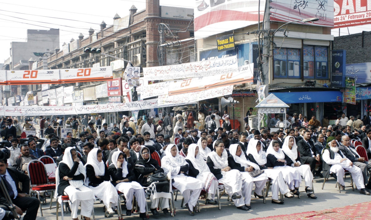 after the meeting the protesting lawyers resumed their protest and forced revenue officers tehsildars and patwaris to close their offices photo nni