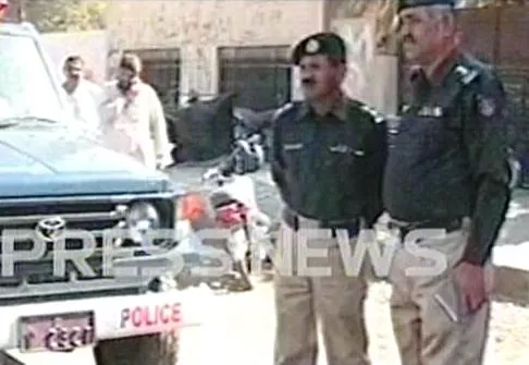 police investigating the site where the navy officer was shot photo express police investigating the site where the navy officer was shot photo express