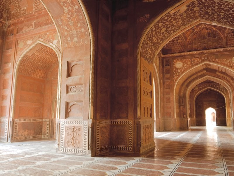 unknown mughal era mausoleum unearthed
