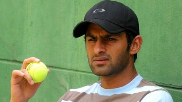 pakistani cricketer shoaib malik photo file pakistani cricketer shoaib malik photo file
