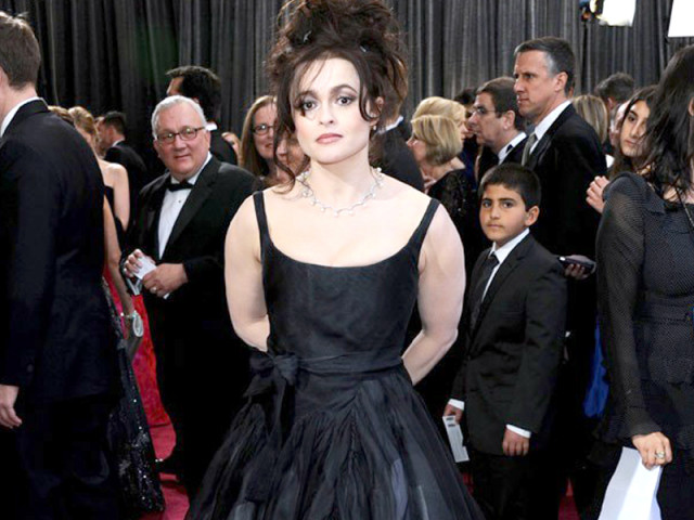 fashion police a queen from the dark side fashion police a queen from the dark side