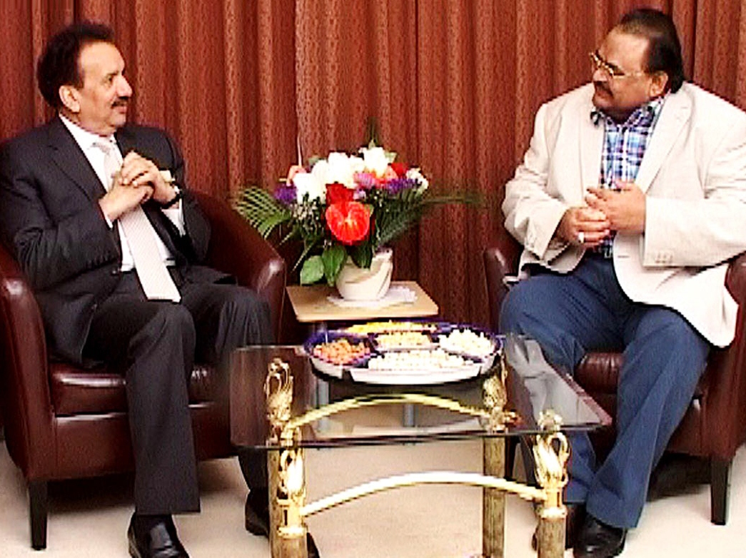 altaf hussain advises rehman malik met for over three hours in london on saturday photo inp