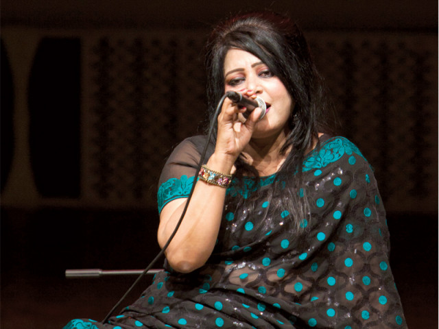 upcoming artist tina nader pays homage to the tunes of mehnaz begum photo myra iqbal express upcoming artist tina nader pays homage to the tunes of mehnaz begum photo myra iqbal express