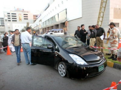 mall shoot out police identify suspects involved