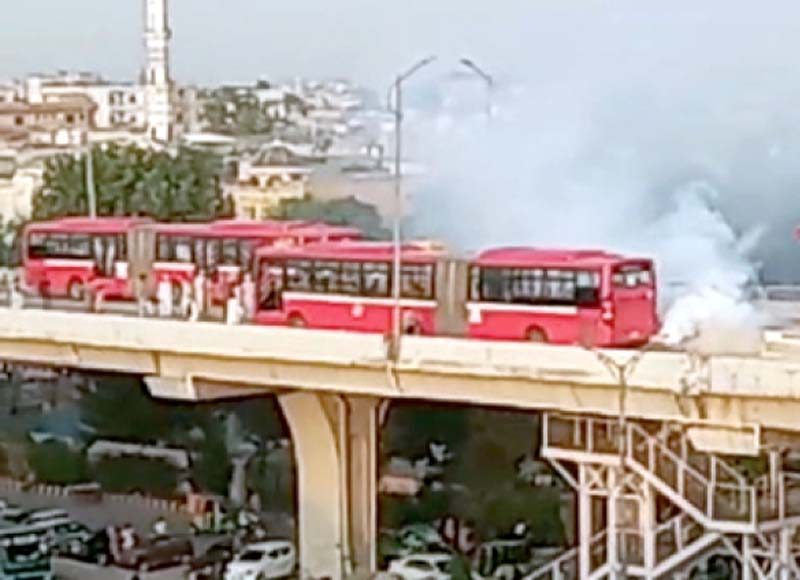 metro bus catches fire no casualties
