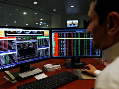 energy price spike adds risk as earnings arrive