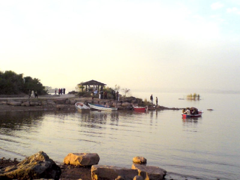 boats were operating at the lake without any safety precautions photo file