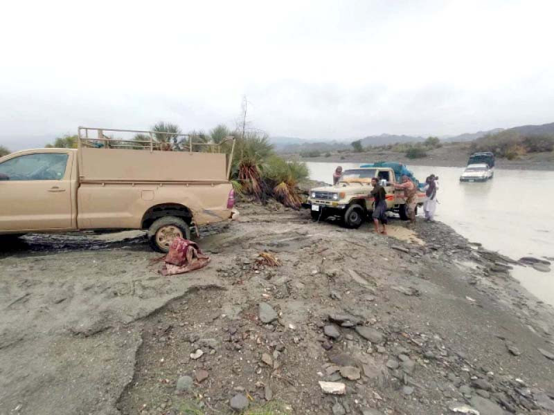 units of fc south provide food items to people trapped in flooded areas photo express