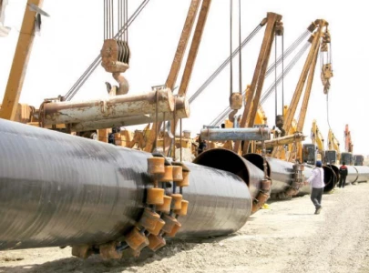 govt decides to execute mega gas projects