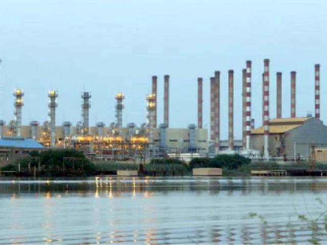china is iran s biggest customer while volumes also head to syria and venezuela according to analysts and shipping data photo reuters china is iran s biggest customer while volumes also head to syria and venezuela according to analysts and shipping data photo reuters