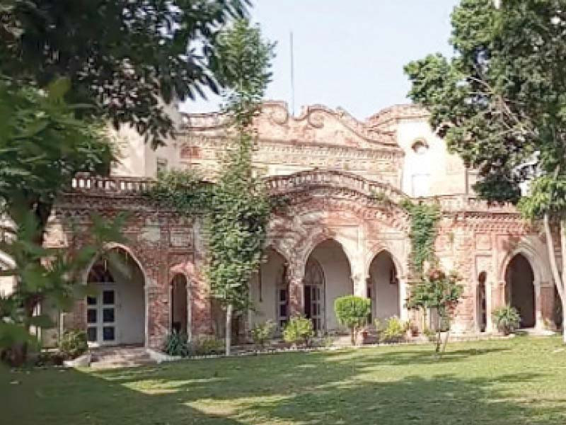 a glimpse of the dilapidated state of the iconic poonch house in the heart of saddar on adam jee road rawalpindi photo express