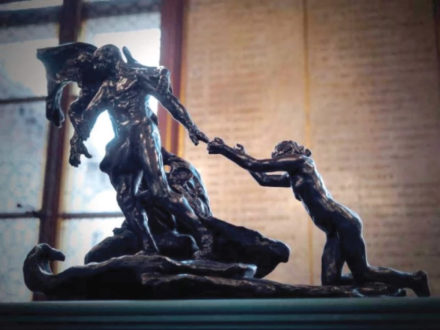 sculpture evokes the pain of separation photo file sculpture evokes the pain of separation photo file