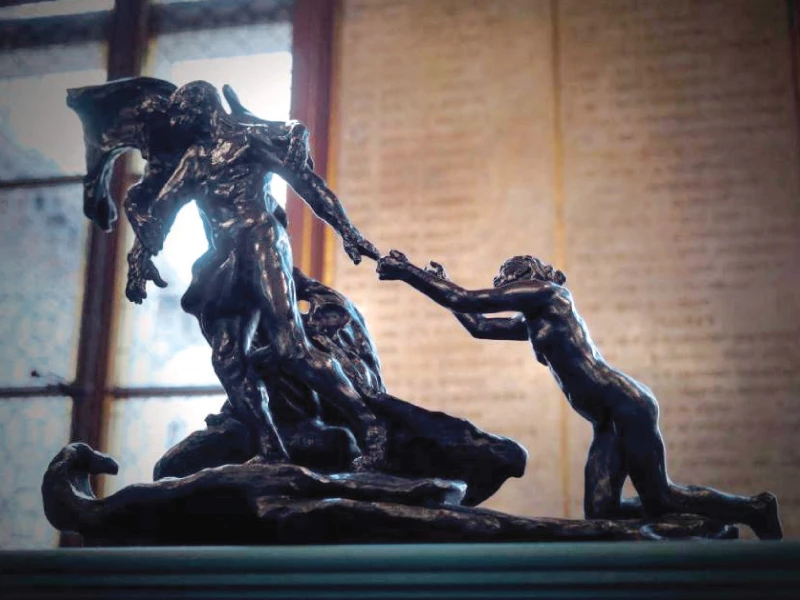 sculpture evokes the pain of separation photo file sculpture evokes the pain of separation photo file