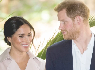 harry and meghan extend netflix deal harry and meghan extend netflix deal