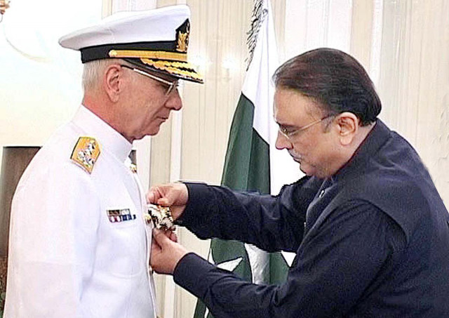 president asif ali zardari decorating turkish naval forces commander admiral emin murat bilgel photo app president asif ali zardari decorating turkish naval forces commander admiral emin murat bilgel photo app