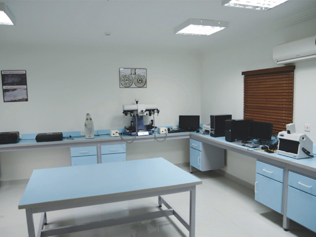 file photo of a forensic lab photo sindh police forensic division