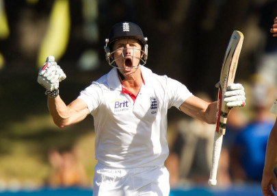 2nd test compton trott tons elevate england