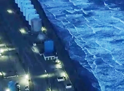 7 7 magnitude earthquake strikes off japan