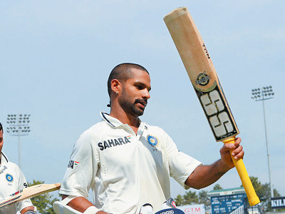 3rd test dhawan announces test arrival in style