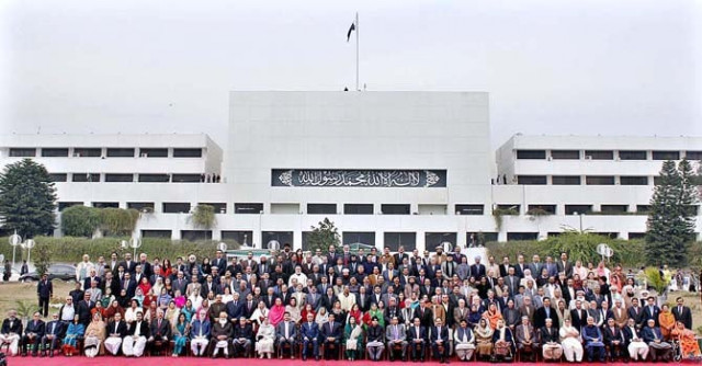 group photo of the national assembly of pakistan upon completion of their five year term photo app file group photo of the national assembly of pakistan upon completion of their five year term photo app file