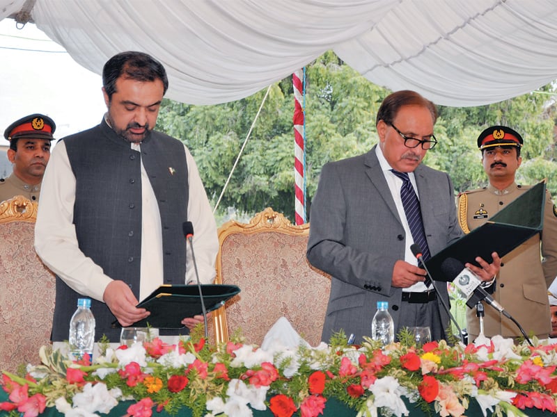 justice retd tariq pervez khan takes oath at the governor house photo app