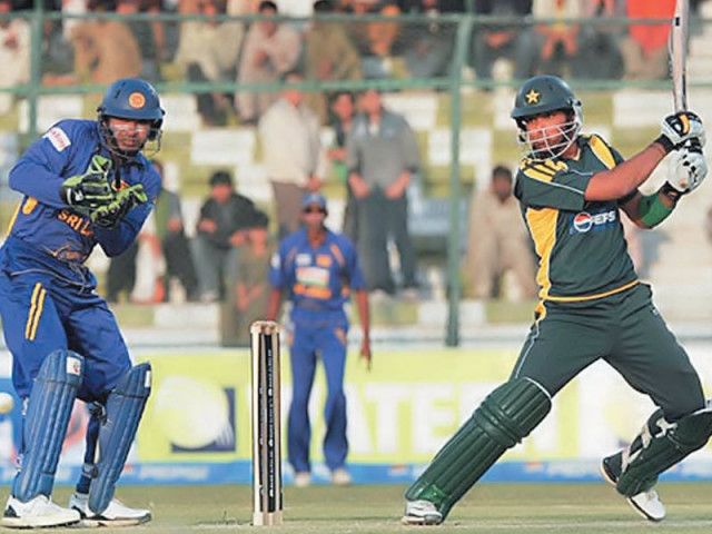 khurram manzoor made an important run a ball 60 with eight strikes to the fence as he contributed to zebra s race to the final photo file afp khurram manzoor made an important run a ball 60 with eight strikes to the fence as he contributed to zebra s race to the final photo file afp