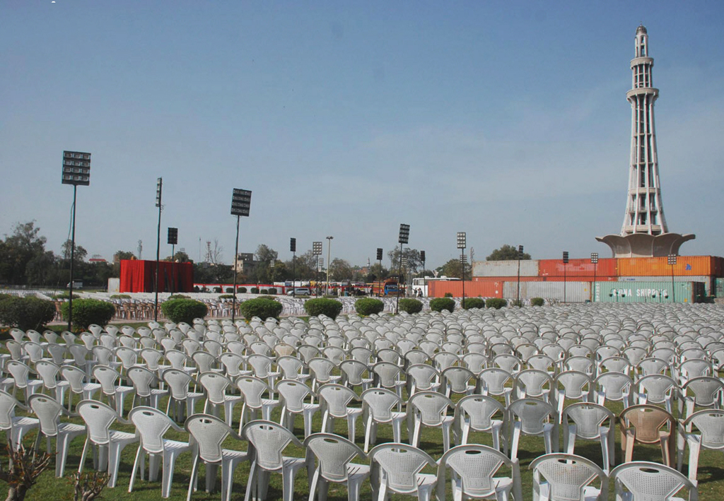the organising committee has rented 50 000 chairs for the event photo nni