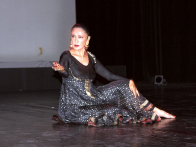 from the heart faiz s prose and verse with a dash of humour