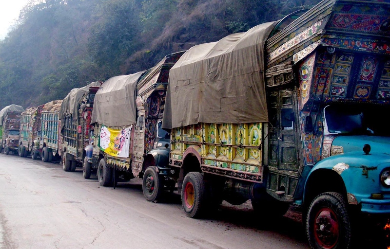 trade activity rs2 8b is the total value of goods traded along the tatrinote chakan da bagh and chakothi uri routes during october 21 2008 and february 28 2013 photo inp file