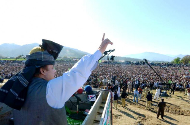 nawaz sharif attracts tens of thousands to mansehra rally photo zulfiqarabalti nawaz sharif attracts tens of thousands to mansehra rally photo zulfiqarabalti