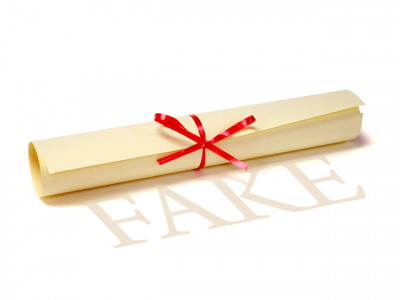 take action against fake degree holders within two days sc