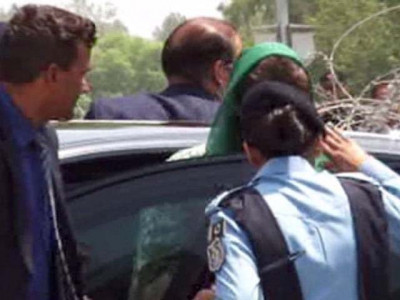 you do not salute to the person you salute to the rank and that is exactly why arsala saleem saluted maryam nawaz you do not salute to the person you salute to the rank and that is exactly why arsala saleem saluted maryam nawaz