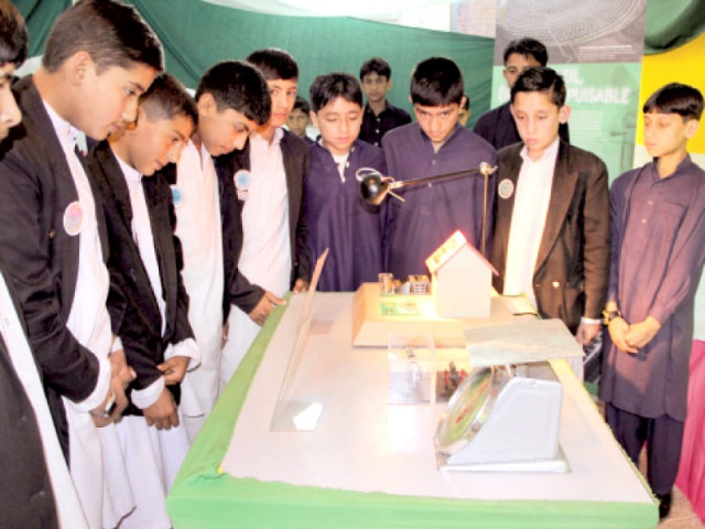 hundreds of excited students from various private and government schools visited the expo photo express hundreds of excited students from various private and government schools visited the expo photo express