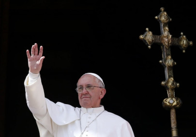pope prays for peace in syria korea on first easter