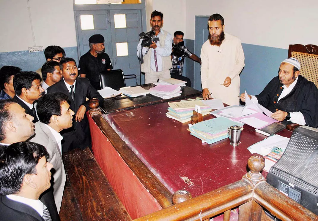 candidates appear before the returning officer photo online file candidates appear before the returning officer photo online file